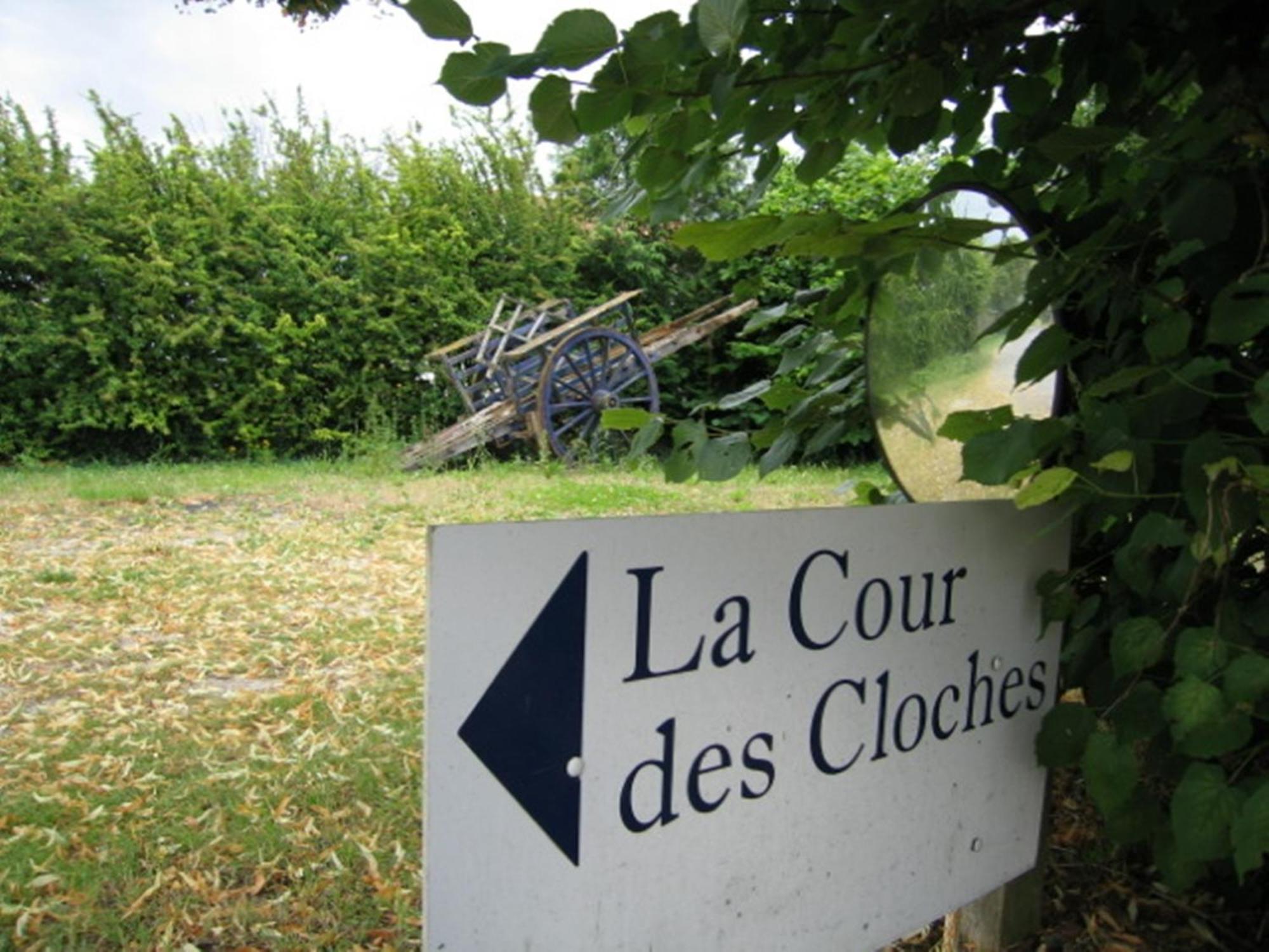 Bed and Breakfast La Cour Des Cloches Mainxe Экстерьер фото